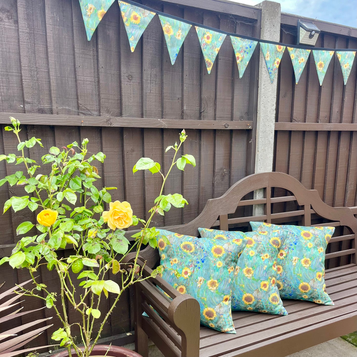 Outdoor bunting - Sunflower