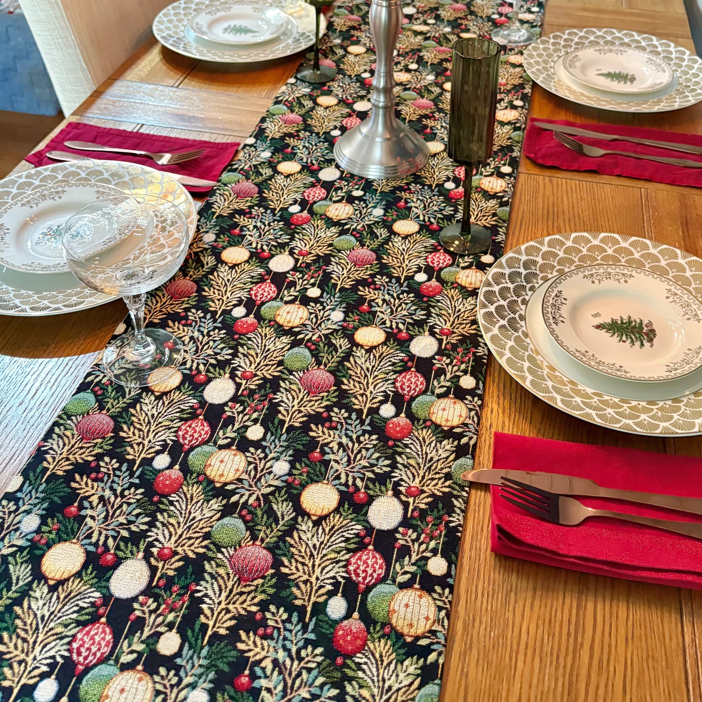 Bauble Table Runner