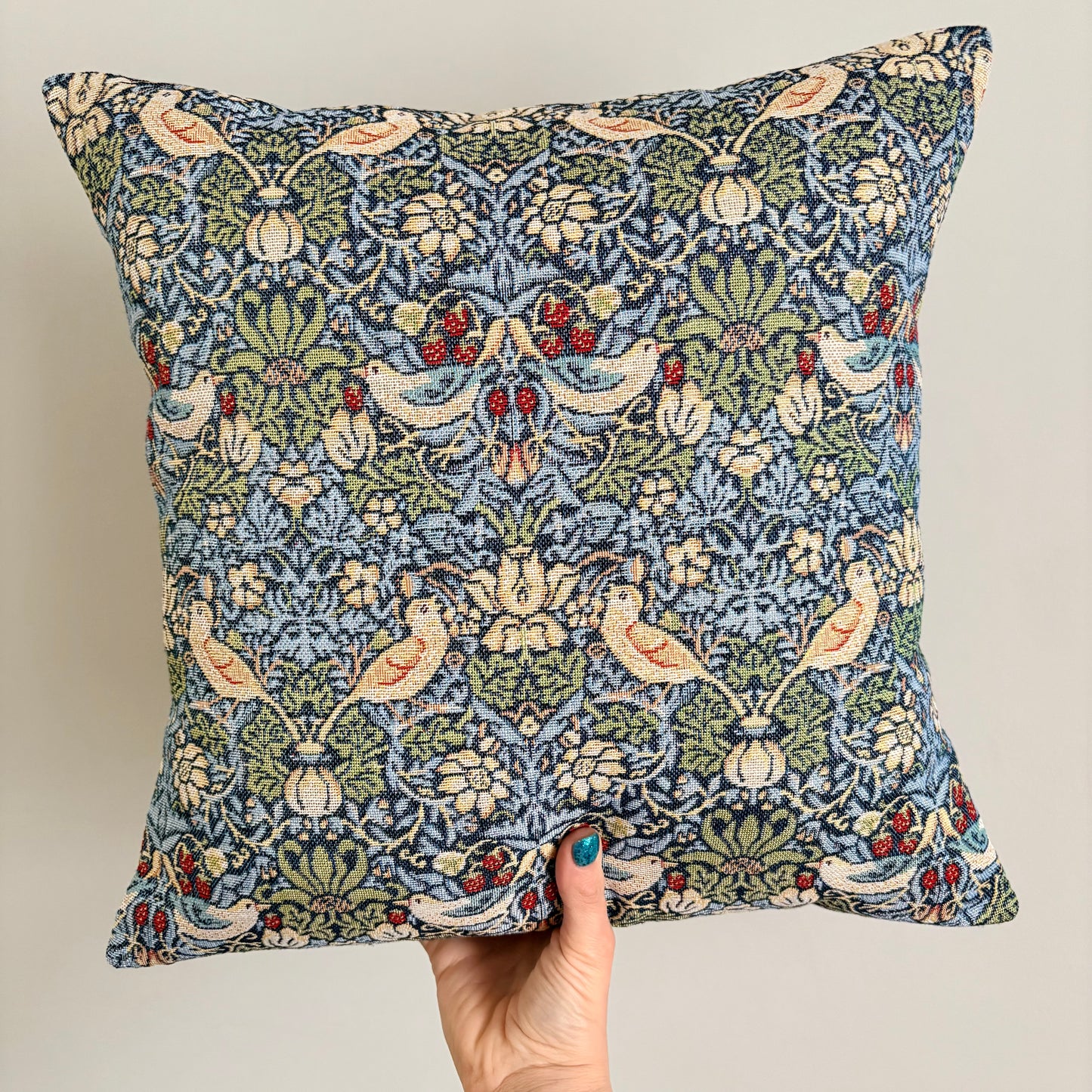 William Morris - Strawberry Thief Cushion